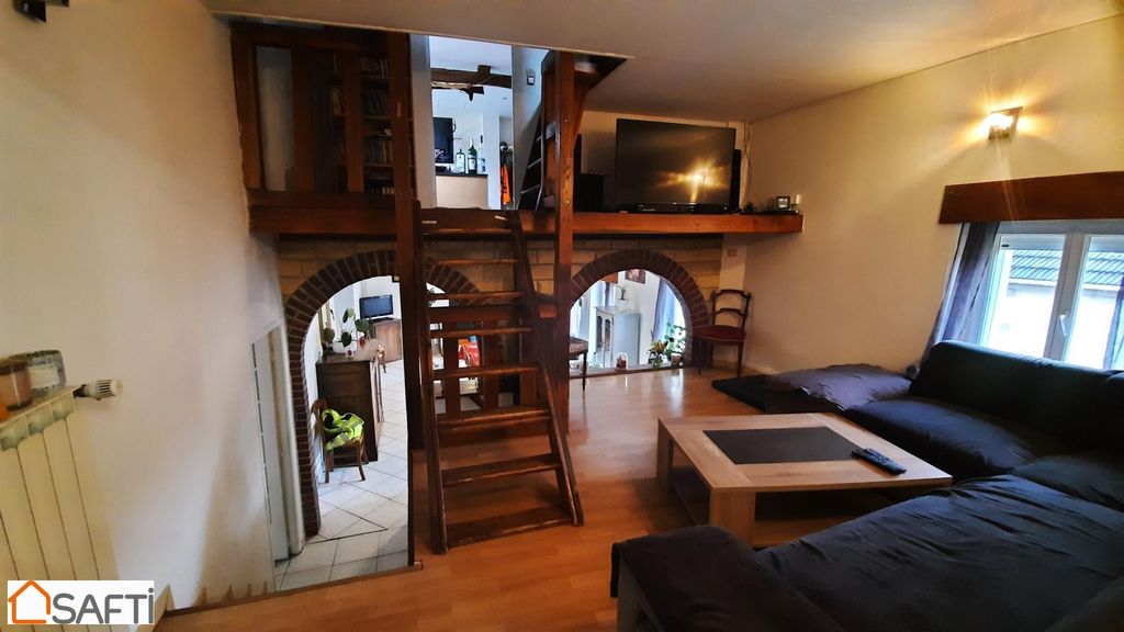 Achat maison à vendre 3 chambres 145 m² - Villeneuve-sur-Yonne