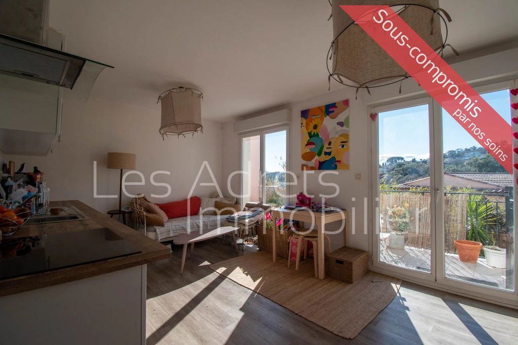 Achat maison à vendre 1 chambre 44 m² - Les Adrets-de-l'Estérel