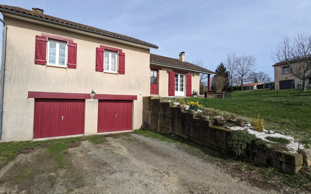 Achat maison à vendre 3 chambres 129 m² - Saint-Gence