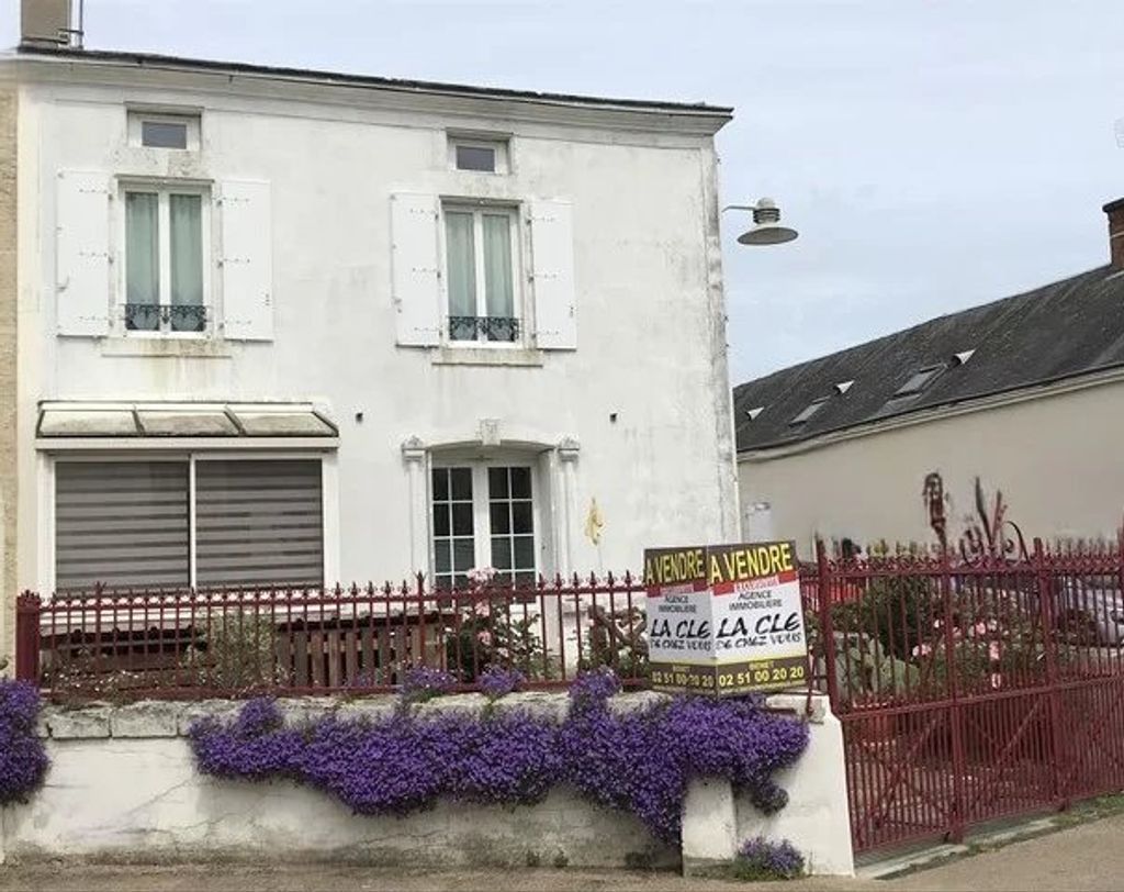 Achat maison à vendre 2 chambres 95 m² - Damvix