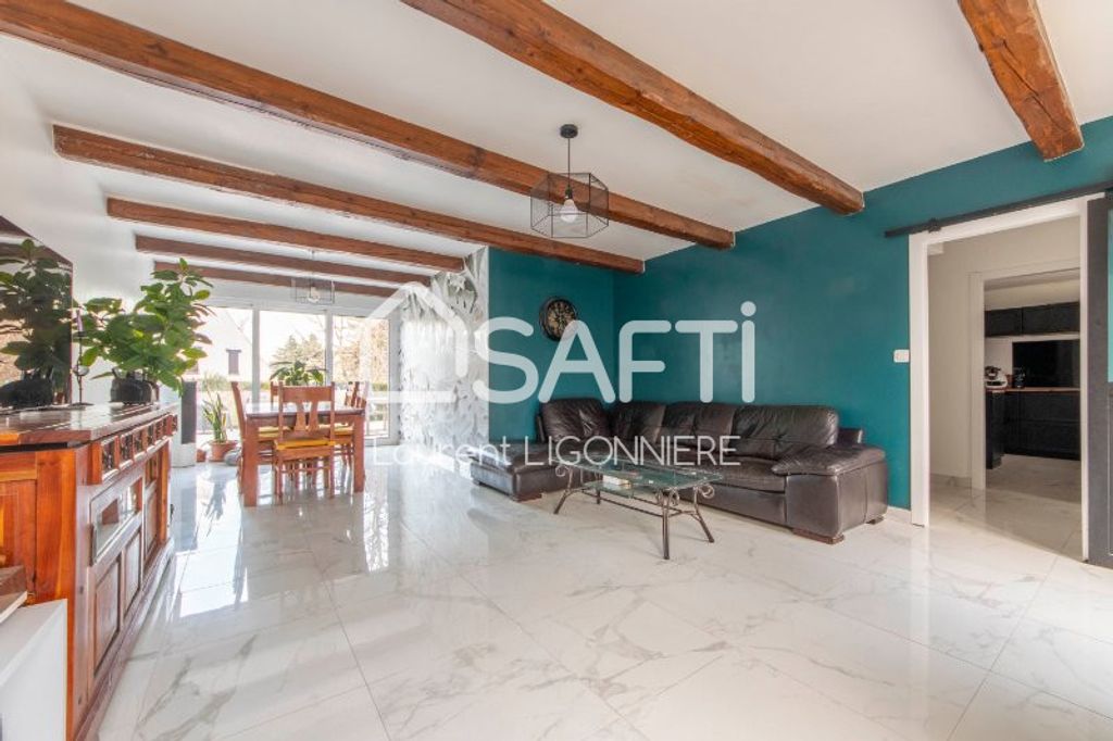 Achat maison à vendre 4 chambres 138 m² - Santeny