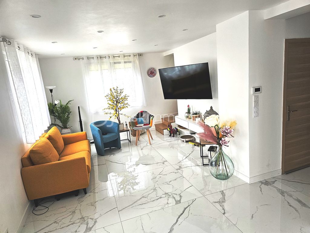 Achat maison à vendre 3 chambres 109 m² - Bénouville