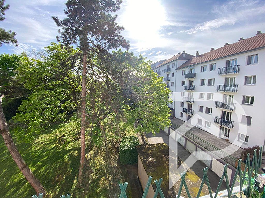 Achat appartement à vendre 4 pièces 64 m² - Besançon