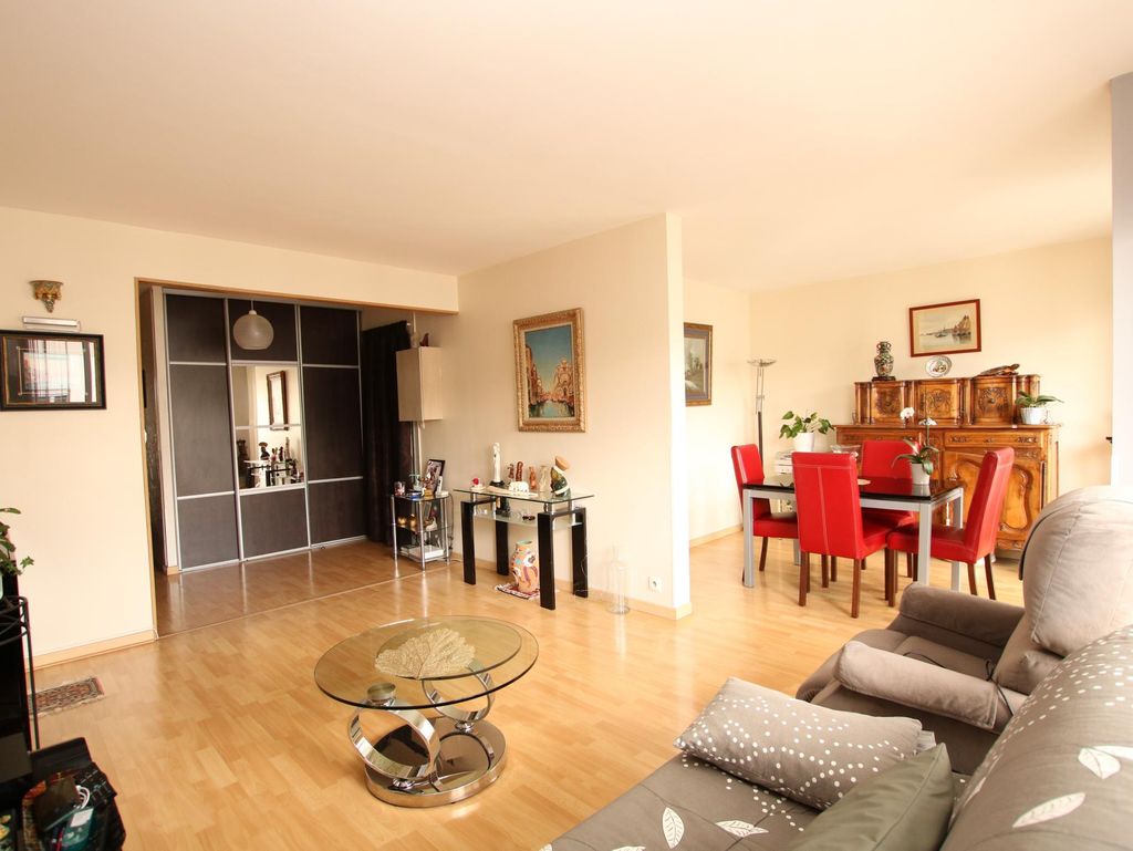 Achat appartement à vendre 5 pièces 94 m² - Chilly-Mazarin