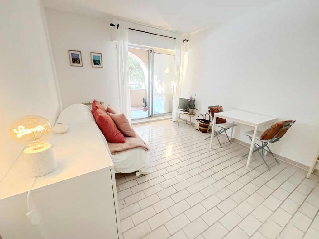 Achat studio à vendre 23 m² - Hyères