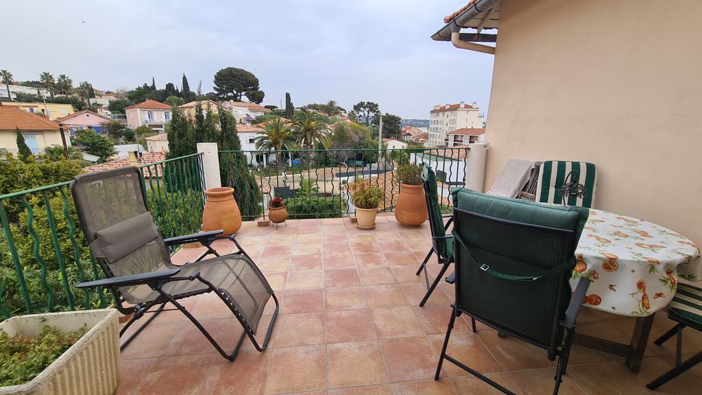 Achat appartement à vendre 3 pièces 47 m² - Bandol