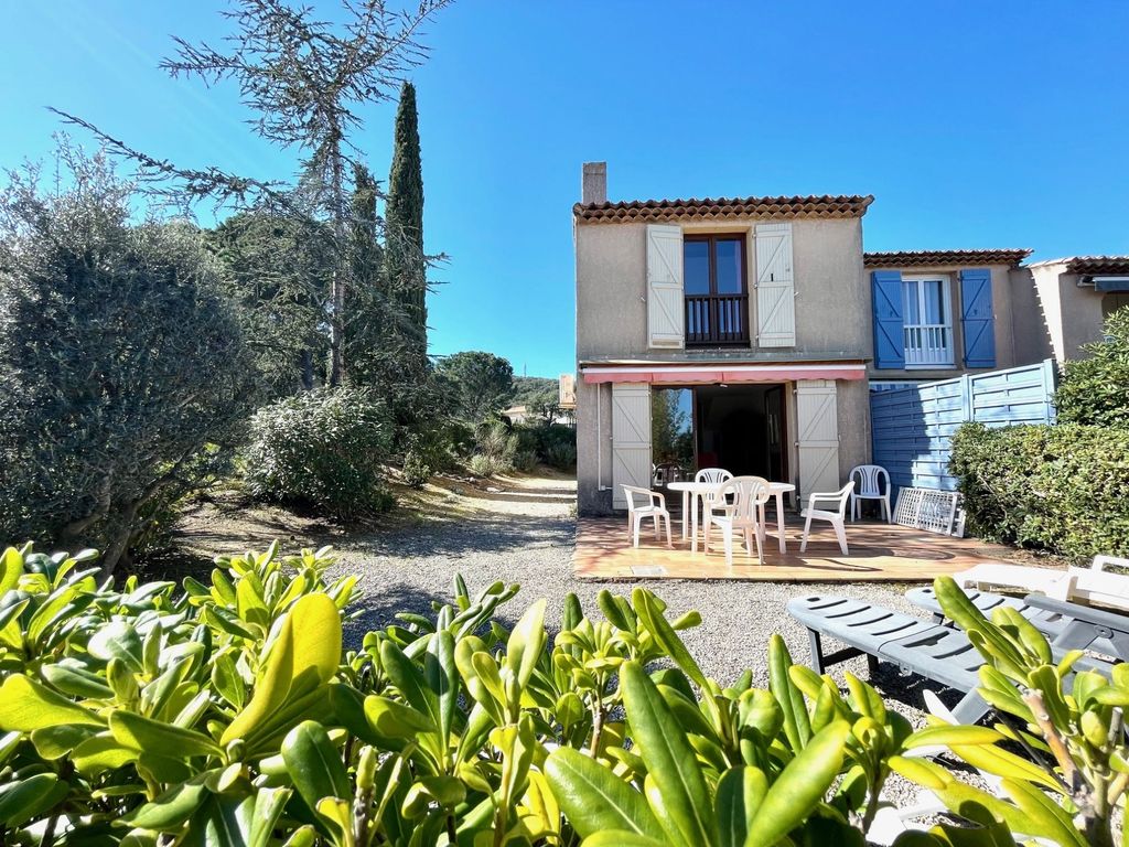 Achat maison à vendre 2 chambres 66 m² - Sainte-Maxime