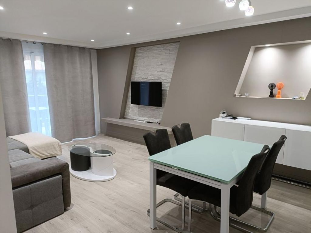 Achat appartement à vendre 3 pièces 73 m² - Sainte-Maxime