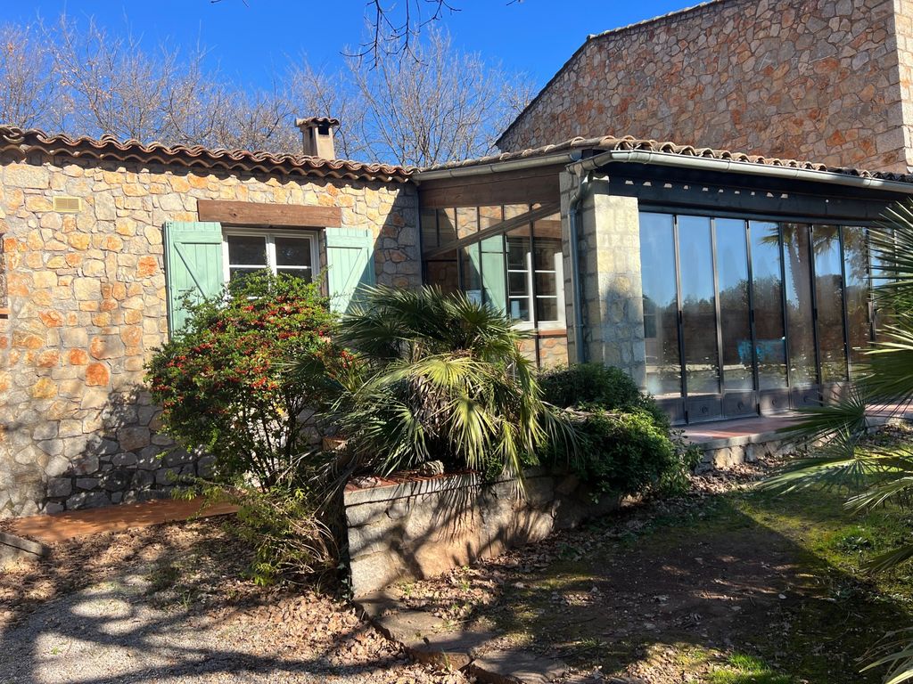 Achat maison à vendre 3 chambres 151 m² - La Motte