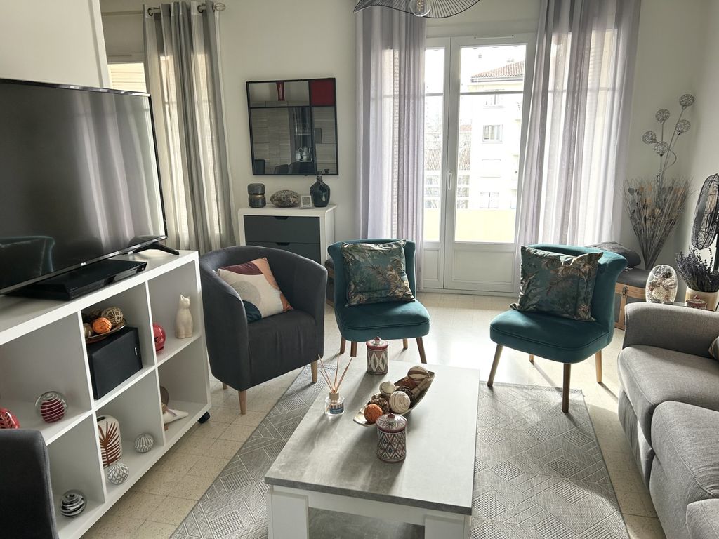 Achat appartement à vendre 4 pièces 70 m² - Toulon