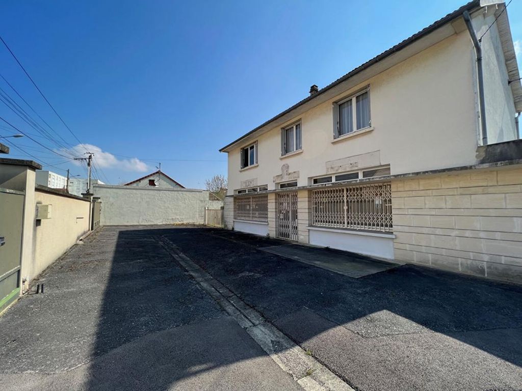 Achat maison à vendre 5 chambres 166 m² - Soissons