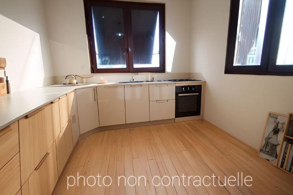 Achat maison à vendre 5 chambres 116 m² - La Boisse