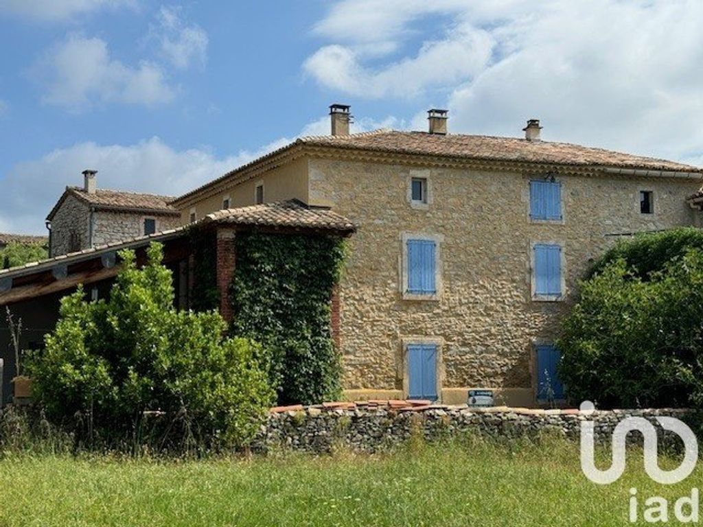 Achat maison à vendre 4 chambres 177 m² - Fons-sur-Lussan