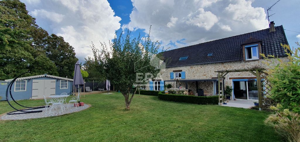 Achat maison à vendre 4 chambres 136 m² - Brie-Comte-Robert