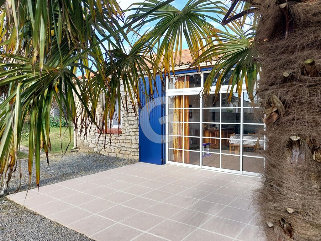Achat maison à vendre 2 chambres 77 m² - Longeville-sur-Mer