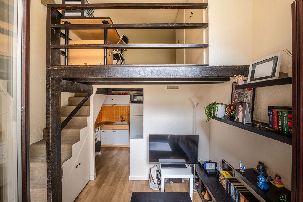 Achat loft à vendre 2 pièces 24 m² - Paris 17ème arrondissement