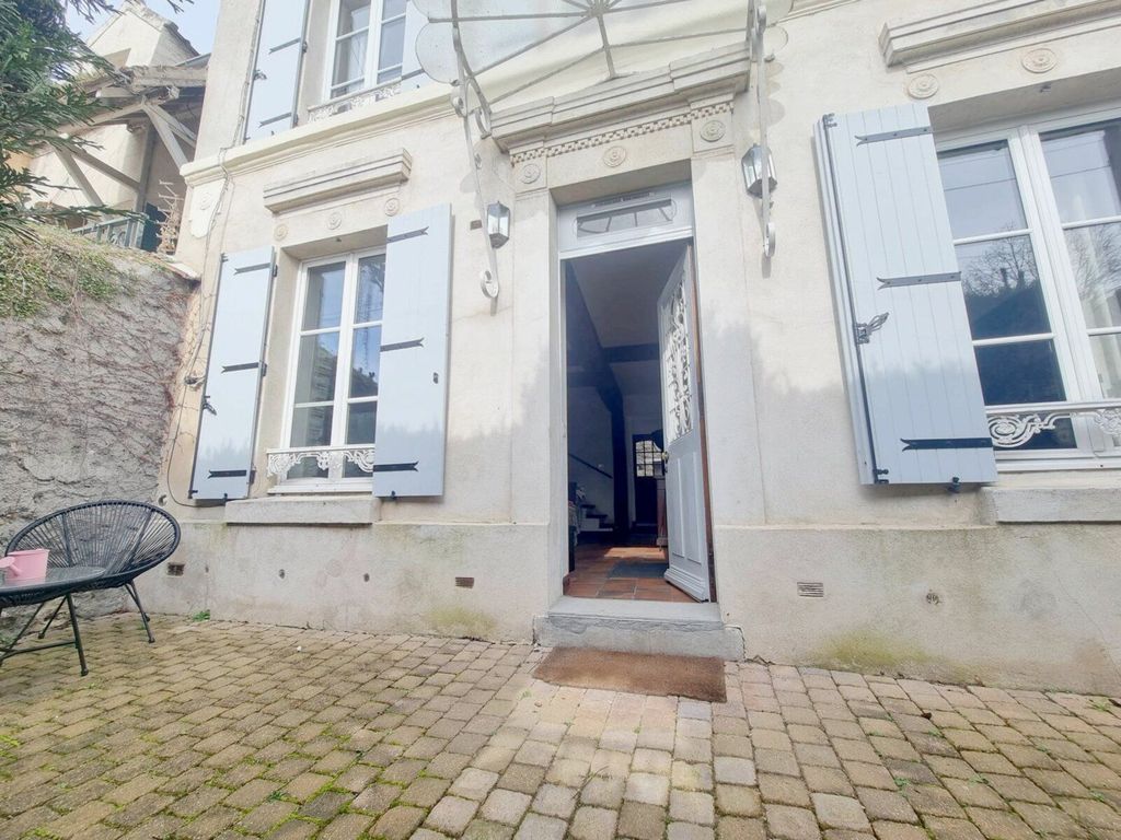 Achat maison à vendre 6 chambres 132 m² - Triel-sur-Seine