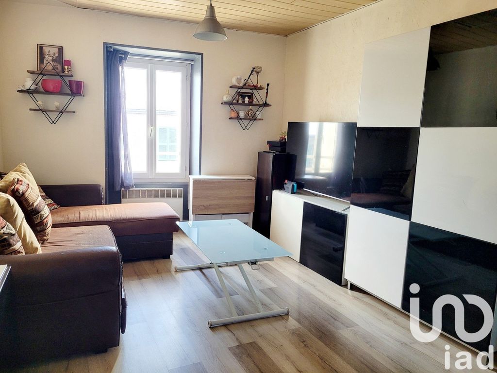 Achat appartement à vendre 3 pièces 80 m² - La Chapelle-la-Reine