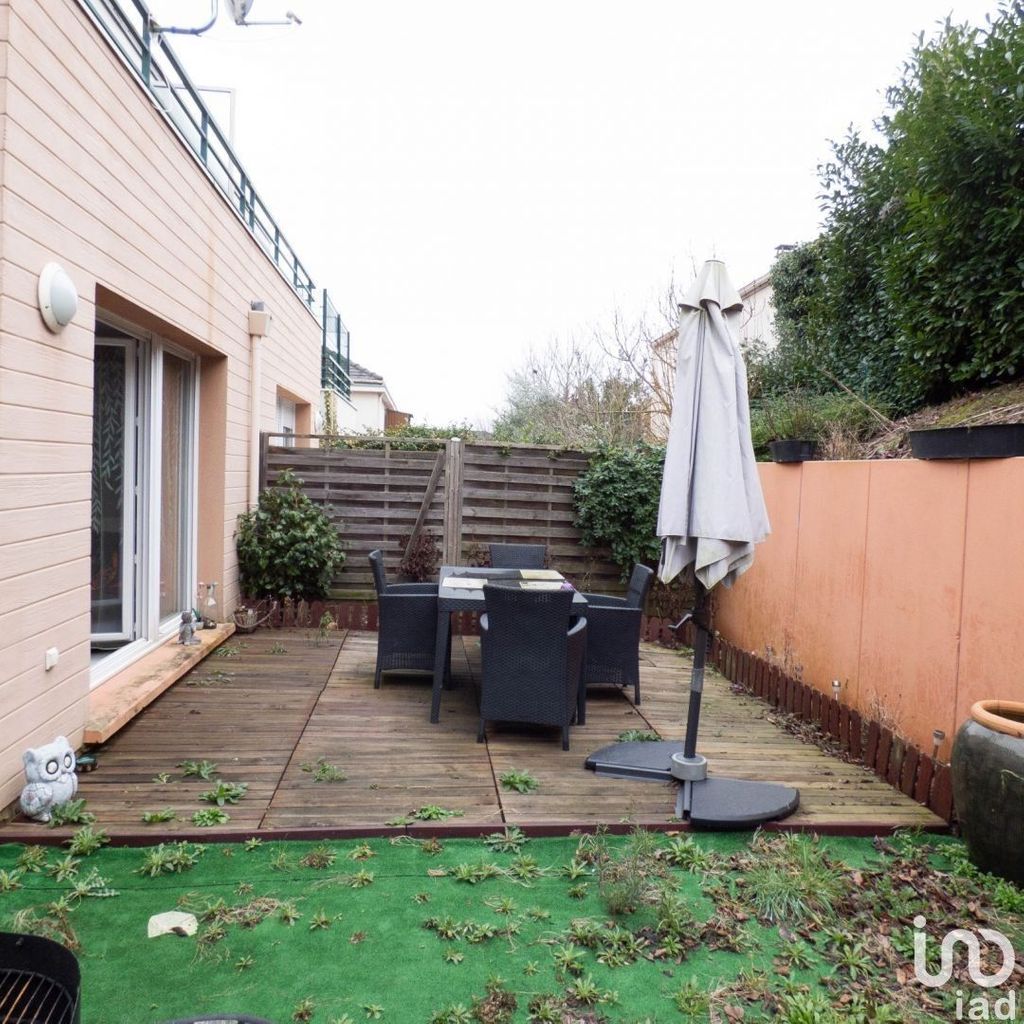 Achat maison à vendre 3 chambres 84 m² - Saint-Martin-du-Tertre