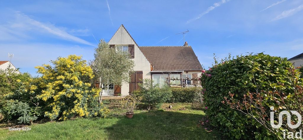 Achat maison à vendre 4 chambres 120 m² - Châteauneuf-sur-Loire