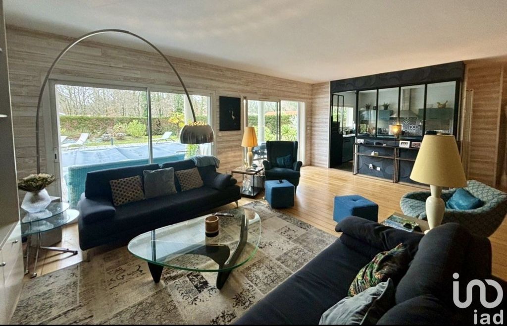 Achat maison à vendre 4 chambres 169 m² - Martignas-sur-Jalle