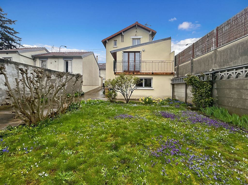 Achat maison à vendre 2 chambres 71 m² - Vitry-sur-Seine