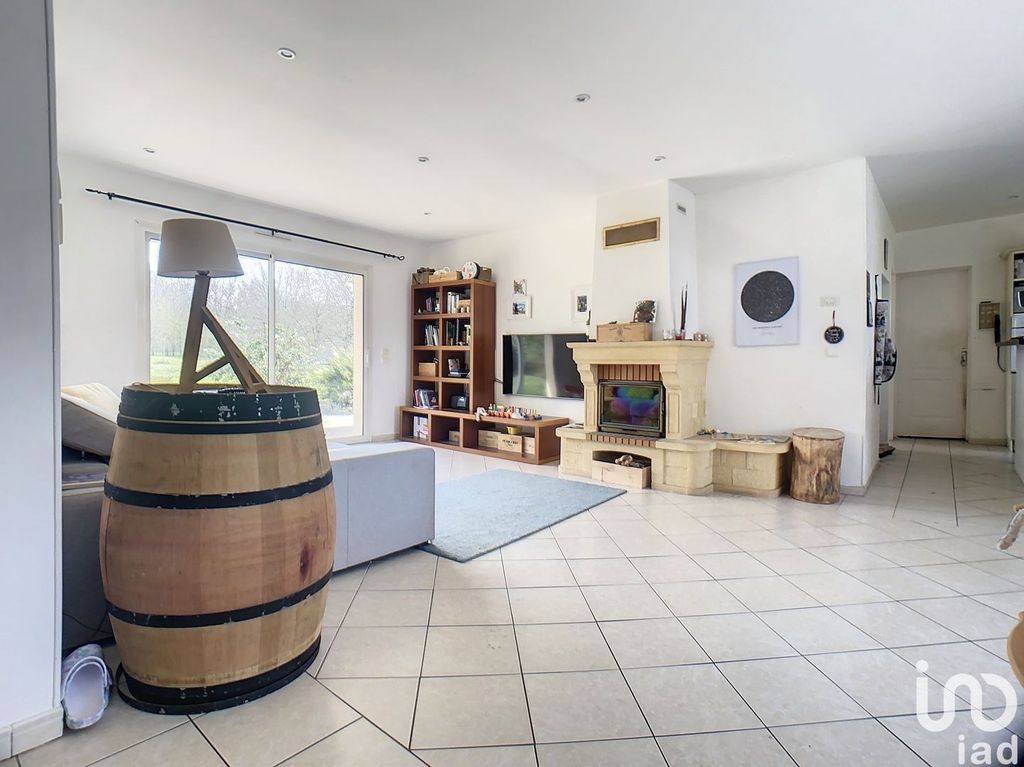 Achat maison à vendre 7 chambres 244 m² - Saint-Martial-d'Artenset