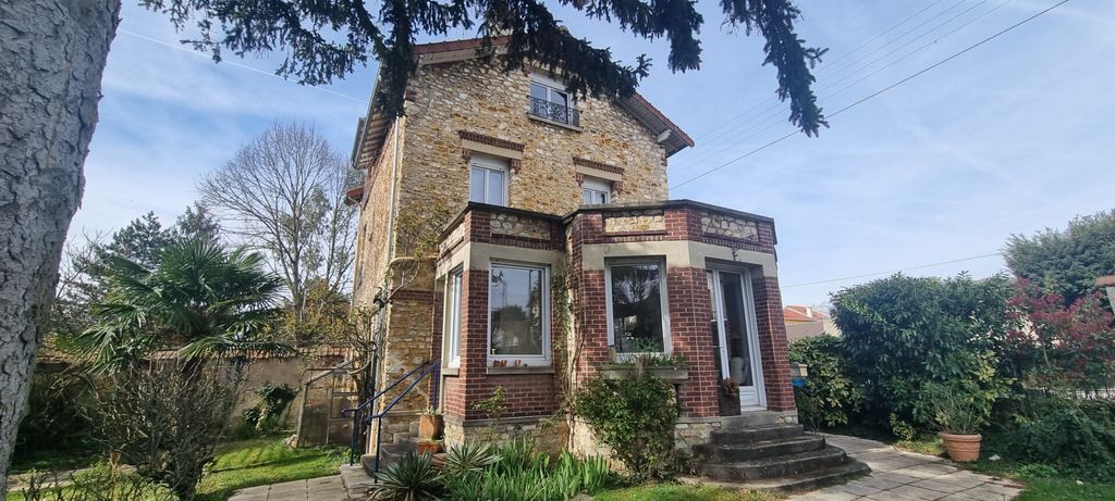 Achat maison à vendre 5 chambres 149 m² - Taverny