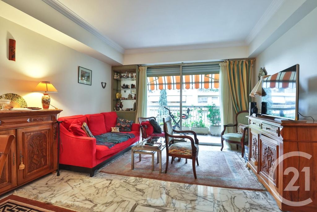 Achat appartement à vendre 3 pièces 82 m² - Nice