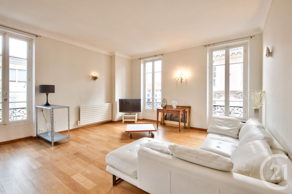 Achat appartement à vendre 3 pièces 83 m² - Nice