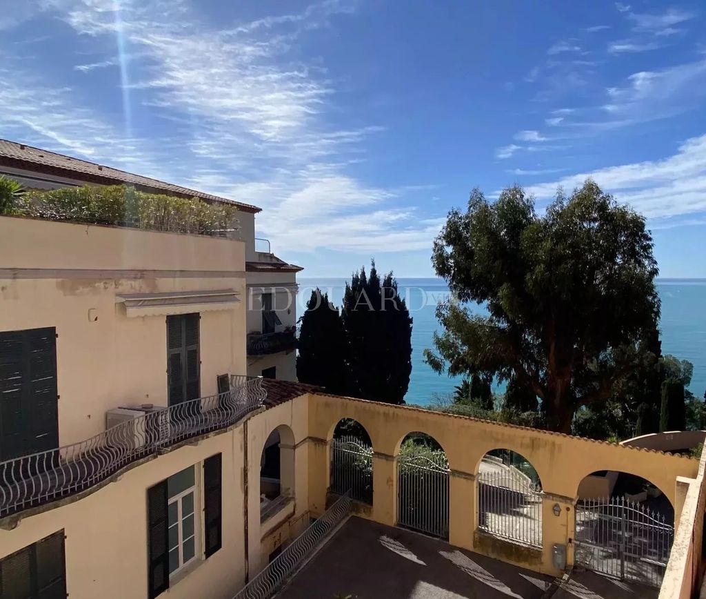 Achat maison à vendre 2 chambres 100 m² - Roquebrune-Cap-Martin