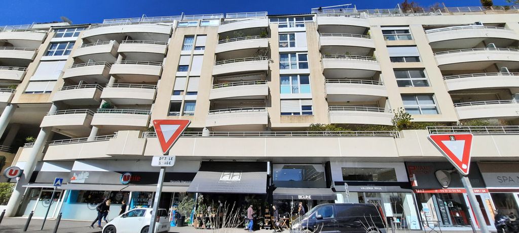 Achat studio à vendre 26 m² - Marseille 8ème arrondissement