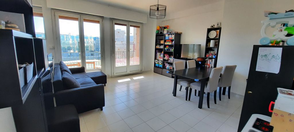 Achat appartement à vendre 4 pièces 82 m² - Marseille 8ème arrondissement