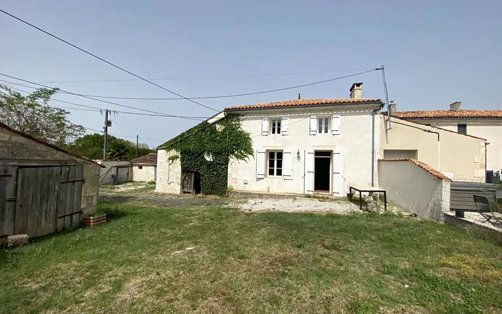 Achat maison à vendre 2 chambres 125 m² - Nieul-lès-Saintes