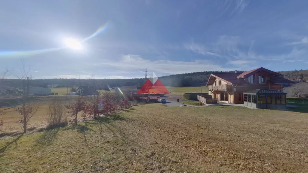 Achat maison à vendre 4 chambres 120 m² - La Chaux-du-Dombief