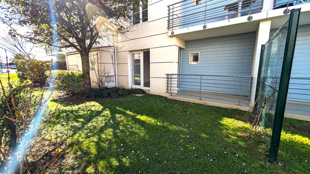 Achat studio à vendre 25 m² - La Rochelle