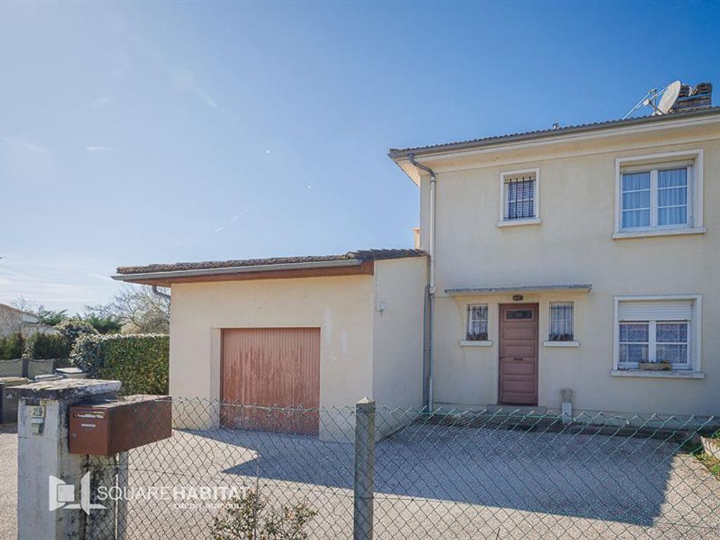 Achat maison à vendre 3 chambres 85 m² - Saint-Médard-de-Guizières