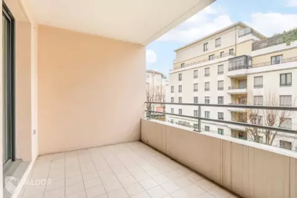 Achat appartement à vendre 4 pièces 85 m² - Villefranche-sur-Saône