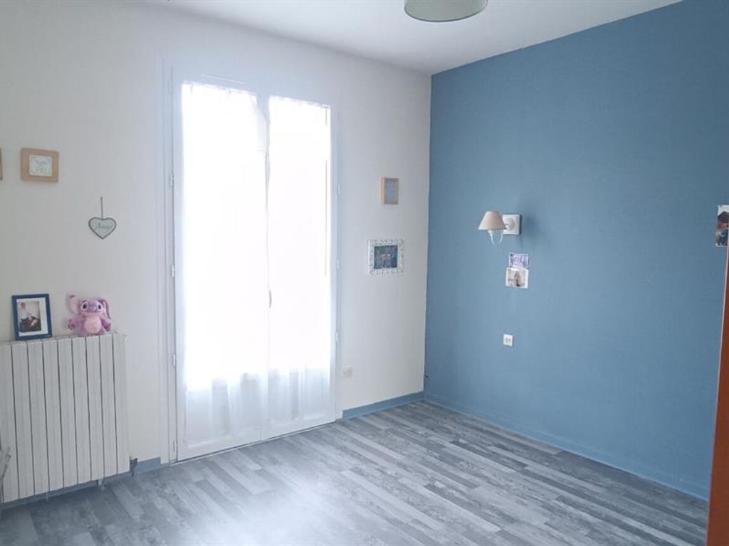 Achat maison à vendre 3 chambres 72 m² - L'Huisserie