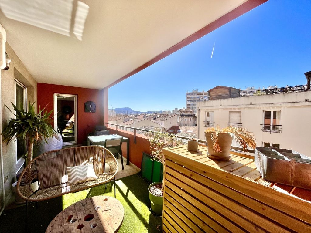 Achat appartement à vendre 3 pièces 66 m² - Marseille 6ème arrondissement