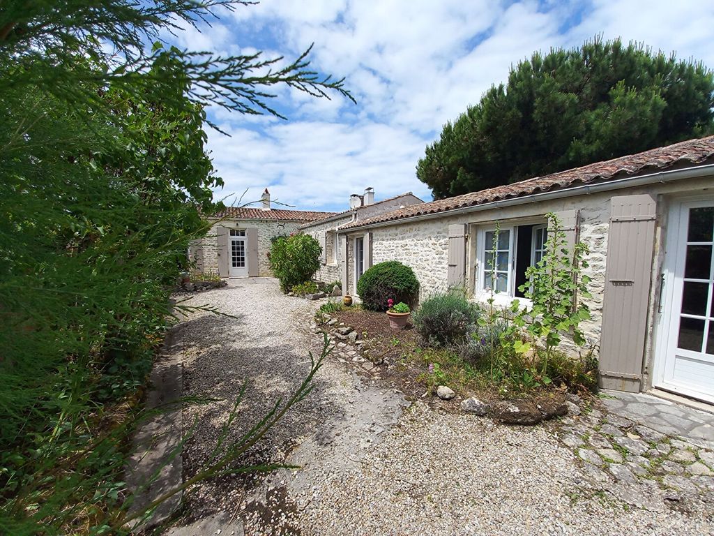 Achat maison à vendre 4 chambres 123 m² - Saint-Georges-d'Oléron