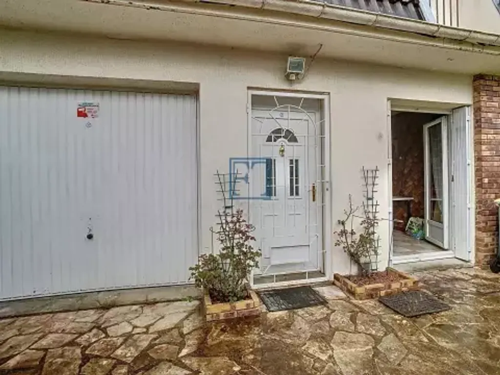 Achat maison à vendre 4 chambres 119 m² - Élancourt