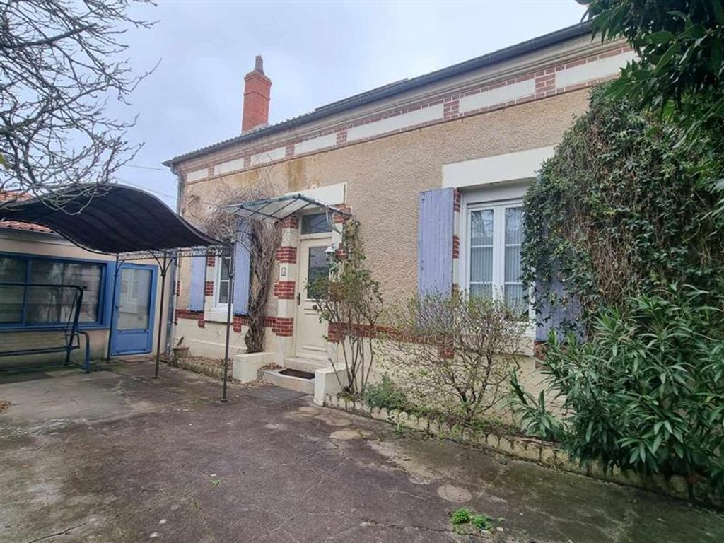 Achat maison à vendre 3 chambres 111 m² - Bourges