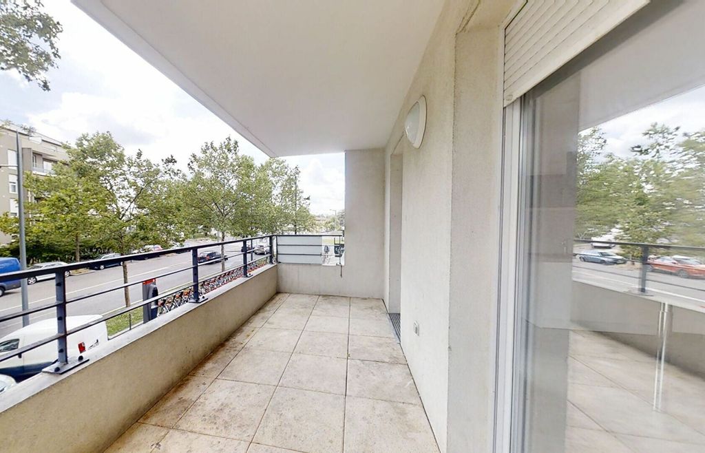 Achat appartement à vendre 3 pièces 85 m² - Vénissieux