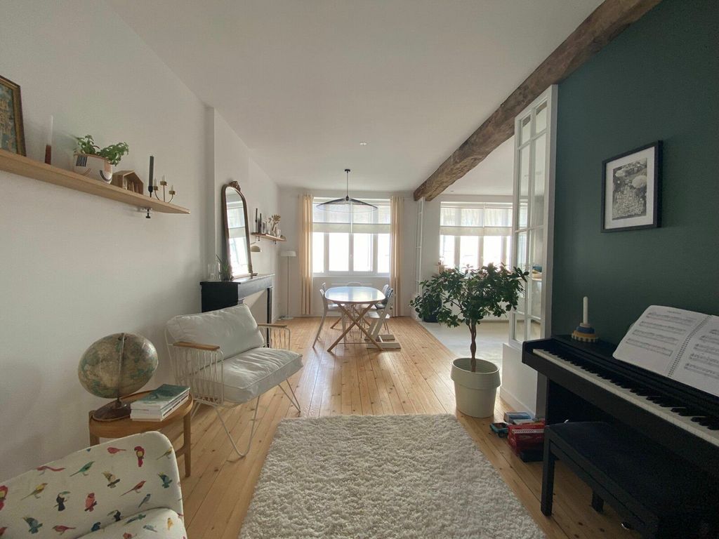 Achat maison à vendre 3 chambres 139 m² - Rochefort