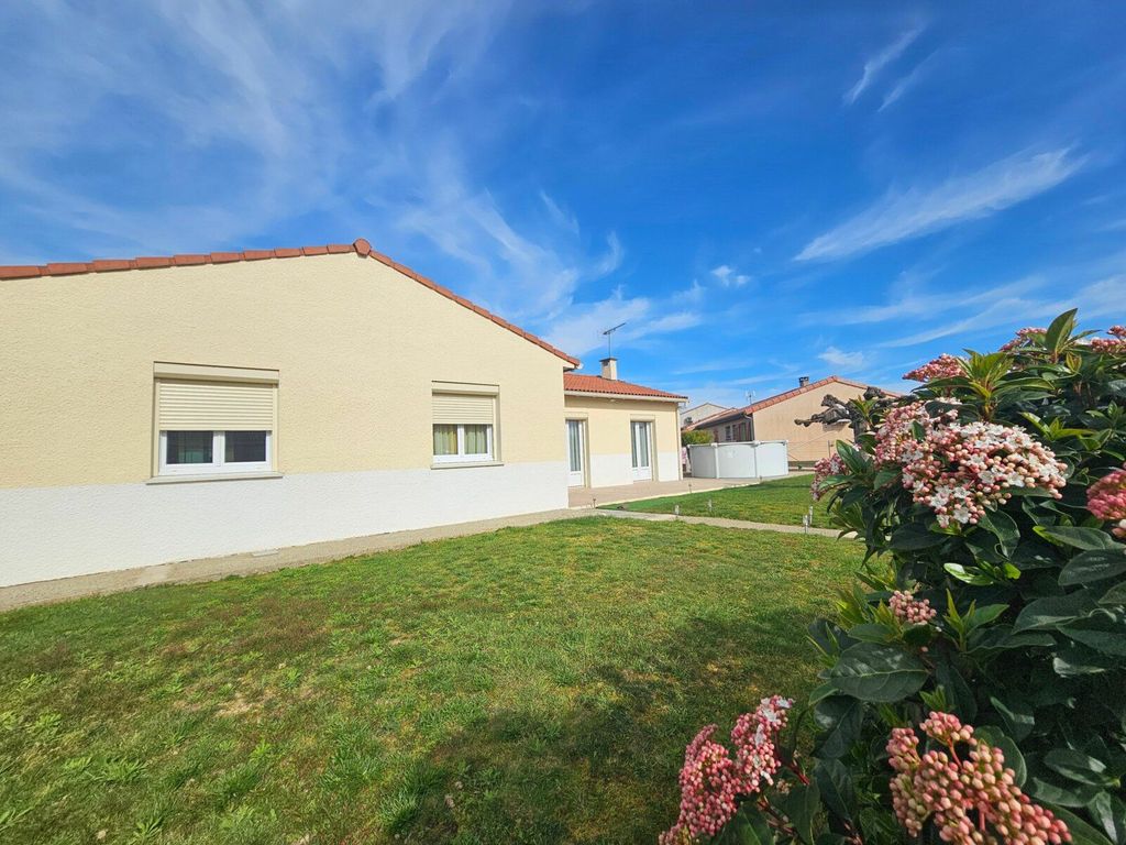 Achat maison à vendre 3 chambres 97 m² - La Salvetat-Saint-Gilles