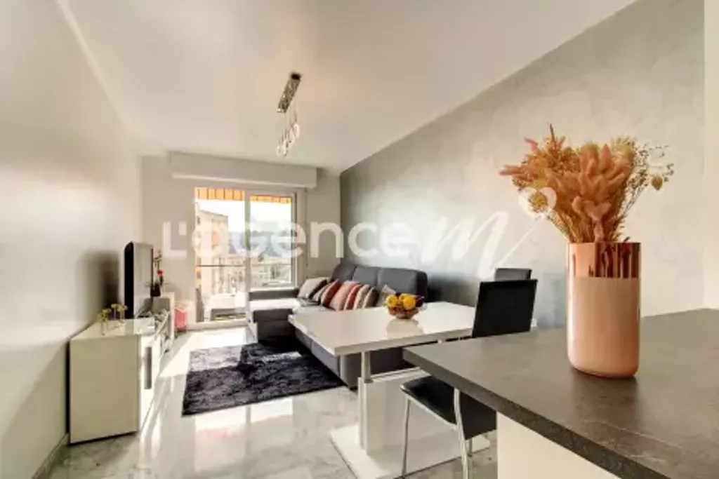 Achat appartement à vendre 2 pièces 47 m² - Nice