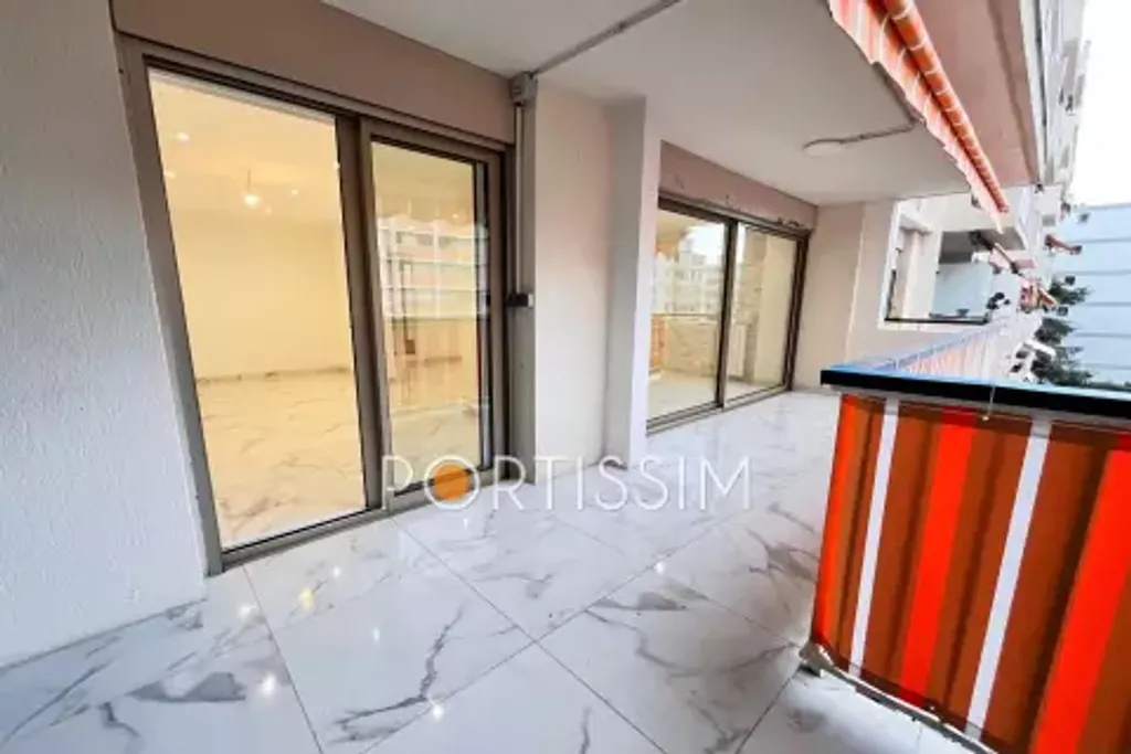 Achat appartement à vendre 4 pièces 122 m² - Cagnes-sur-Mer