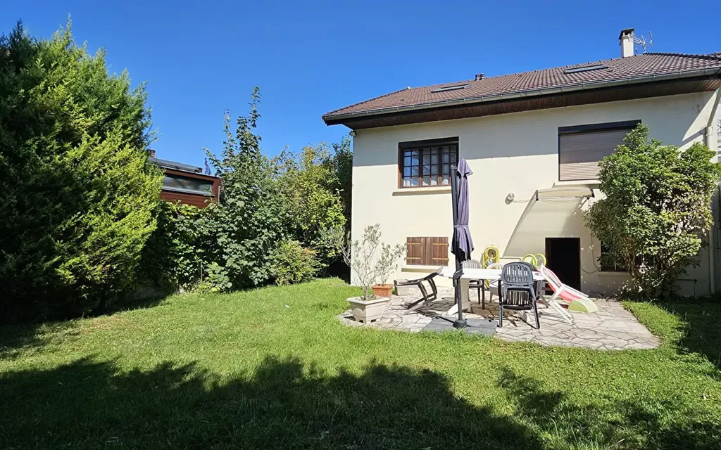 Achat maison à vendre 4 chambres 147 m² - Champigny-sur-Marne