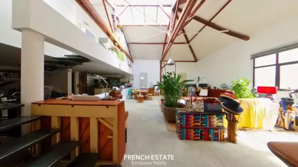 Achat loft à vendre 4 pièces 149 m² - Paris 20ème arrondissement